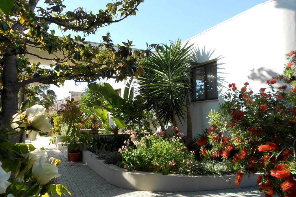 Hotel Sporting Vasto Exteriör bild